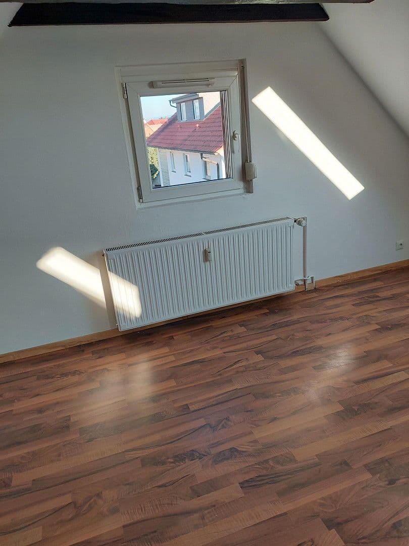 Pronájem bytu 2+1 32 m², Stockstadt am Rhein, Hessen Pronájem bytu 2+1 32 m², Stockstadt am Rhein, Hessen