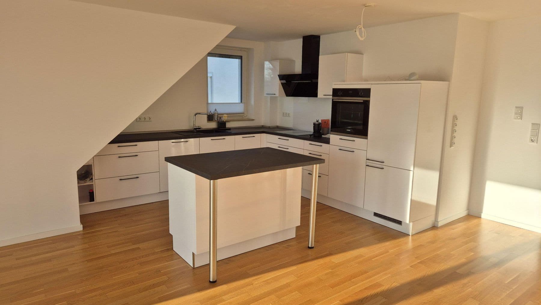 Pronájem bytu 4+1 160 m², Frankfurt, Hessen Pronájem bytu 4+1 160 m², Frankfurt, Hessen