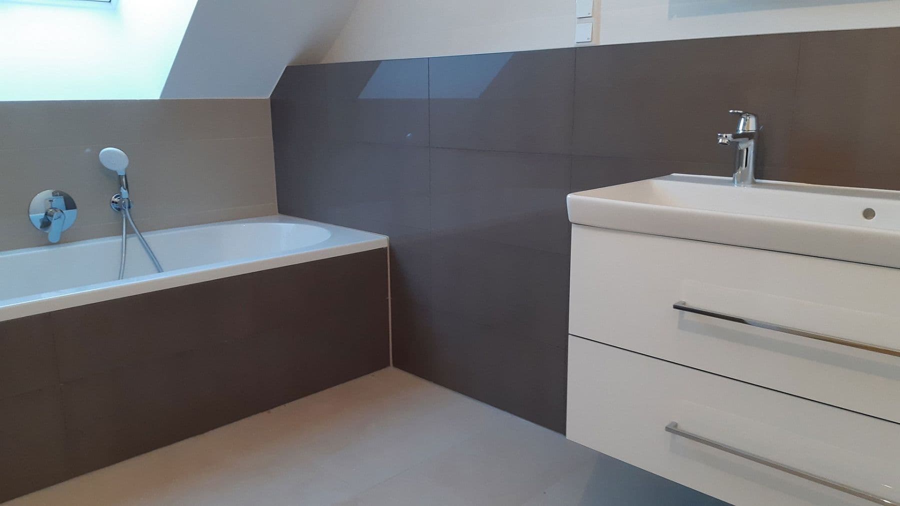 Pronájem bytu 4+1 160 m², Frankfurt, Hessen Pronájem bytu 4+1 160 m², Frankfurt, Hessen