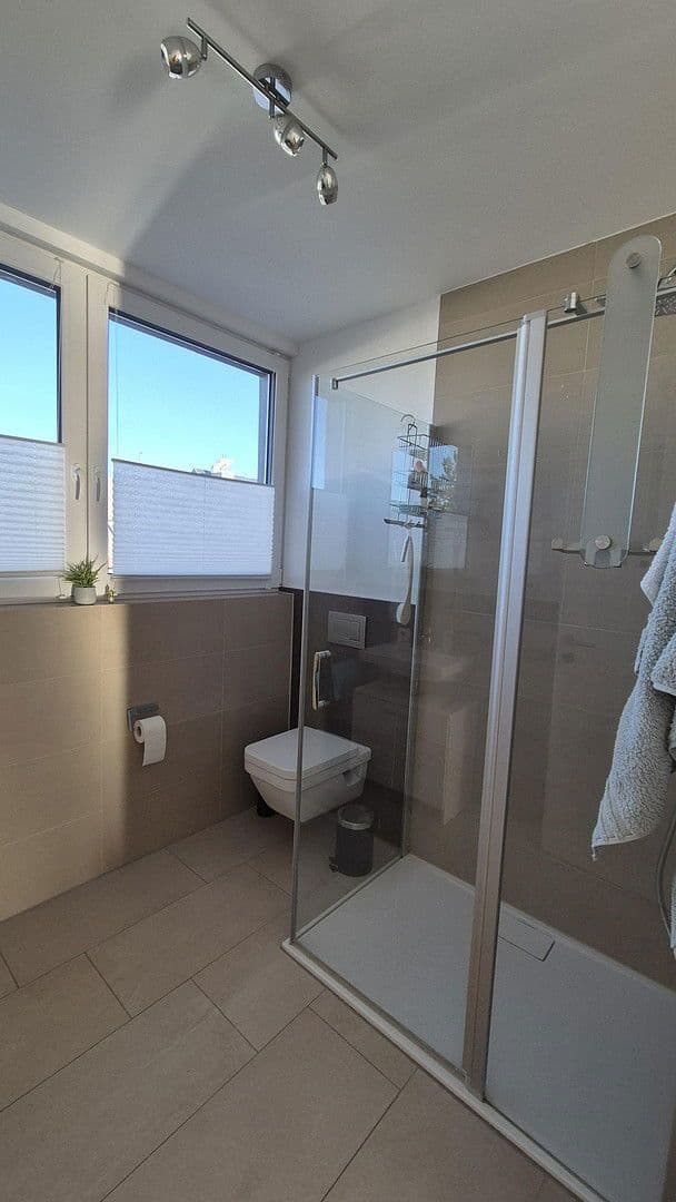 Pronájem bytu 4+1 160 m², Frankfurt, Hessen Pronájem bytu 4+1 160 m², Frankfurt, Hessen