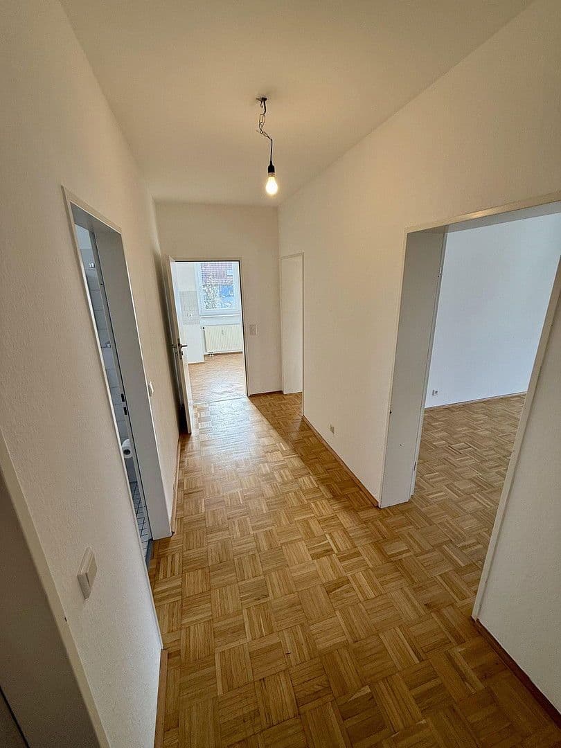 Pronájem bytu 2+1 75 m², Lipper Hellweg 239, Bielefeld, Severní Porýní-Vestfálsko Pronájem bytu 2+1 75 m², Lipper Hellweg 239, Bielefeld, Severní Porýní-Vestfálsko