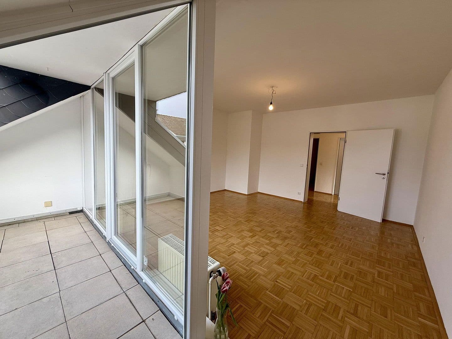 Pronájem bytu 2+1 75 m², Lipper Hellweg 239, Bielefeld, Severní Porýní-Vestfálsko Pronájem bytu 2+1 75 m², Lipper Hellweg 239, Bielefeld, Severní Porýní-Vestfálsko