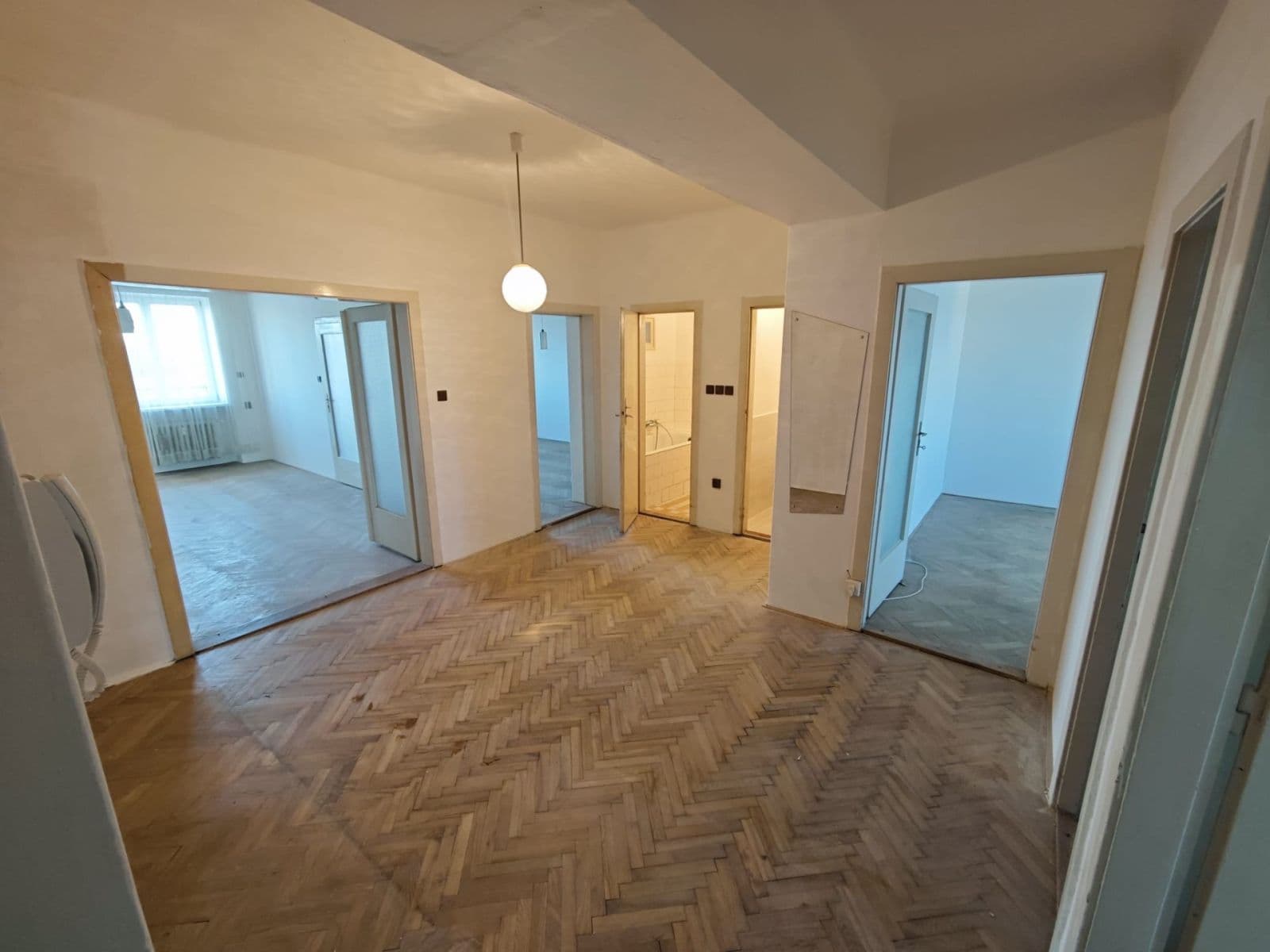 Prodej bytu 4+1 100 m², Skřivanova, Brno, Jihomoravský kraj Prodej bytu 4+1 100 m², Skřivanova, Brno, Jihomoravský kraj