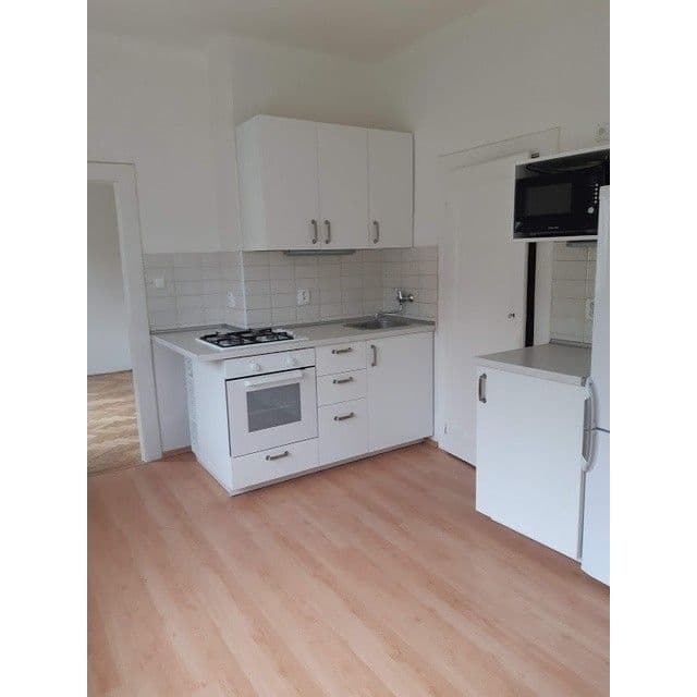 Pronájem bytu 2+kk 40 m², Kladenská, Praha, Praha Pronájem bytu 2+kk 40 m², Kladenská, Praha, Praha