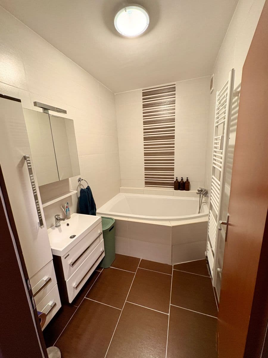 Prodej bytu 3+kk 86 m², Jeronýmova, Liberec, Liberecký kraj Prodej bytu 3+kk 86 m², Jeronýmova, Liberec, Liberecký kraj