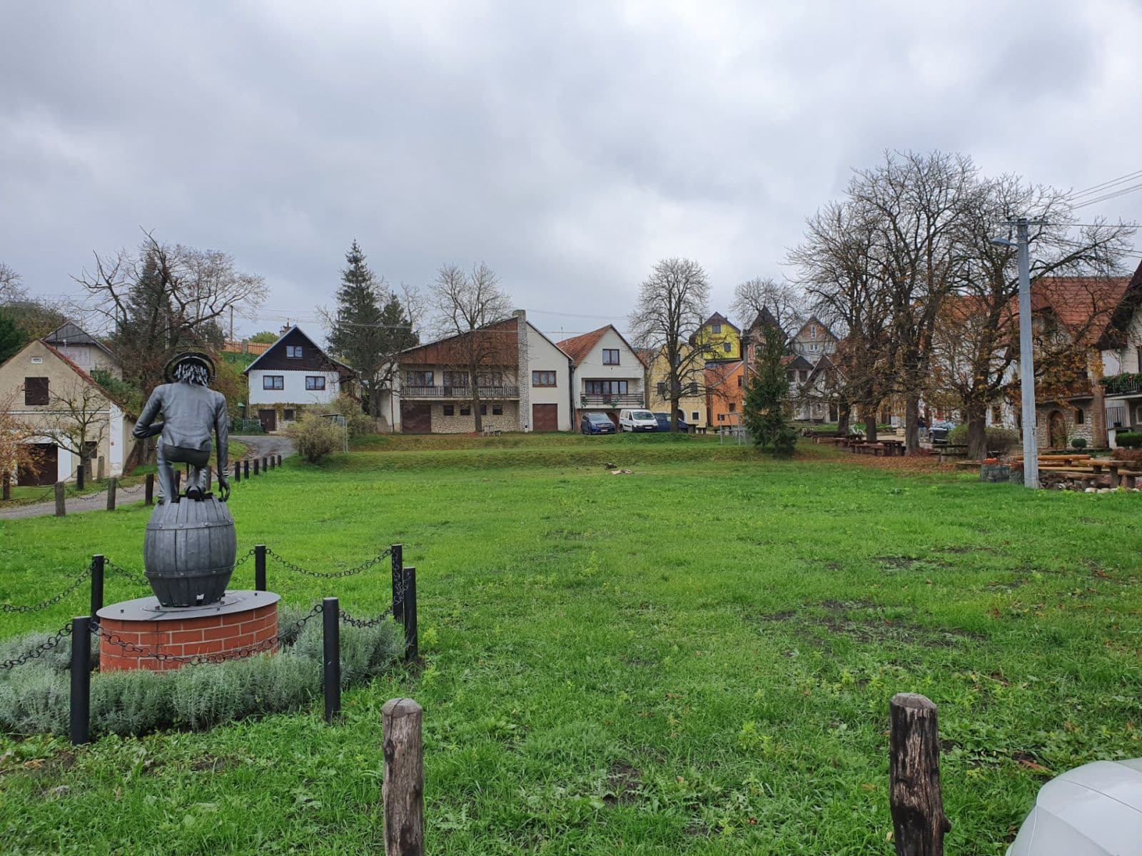 Prodej pozemku 190 m², Sklepní, Pouzdřany, Jihomoravský kraj Prodej pozemku 190 m², Sklepní, Pouzdřany, Jihomoravský kraj