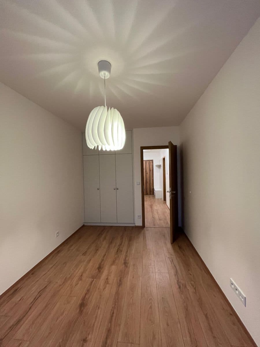 Pronájem bytu 2+kk 60 m², Tovární, Liberec, Liberecký kraj Pronájem bytu 2+kk 60 m², Tovární, Liberec, Liberecký kraj