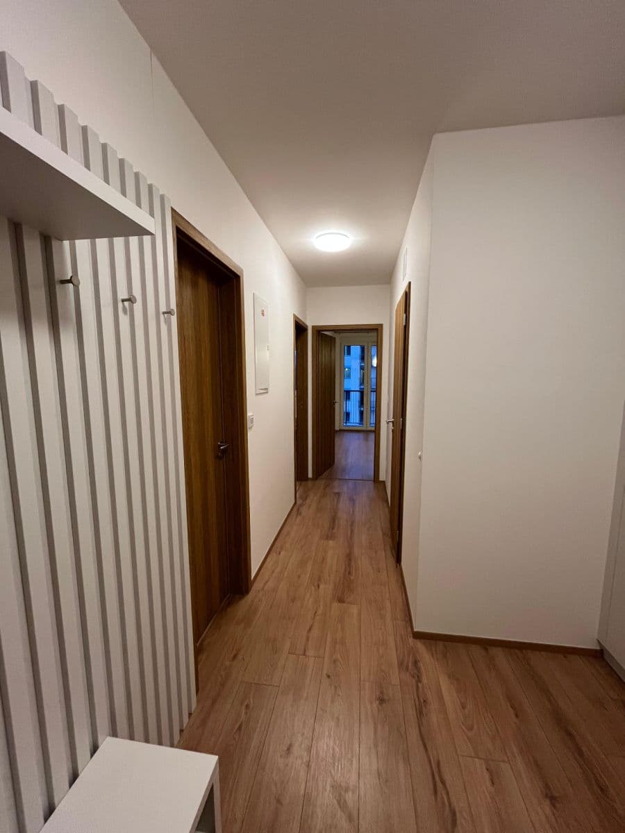 Pronájem bytu 2+kk 60 m², Tovární, Liberec, Liberecký kraj Pronájem bytu 2+kk 60 m², Tovární, Liberec, Liberecký kraj