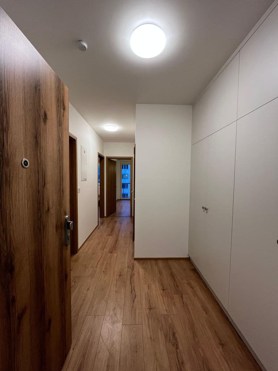 Pronájem bytu 2+kk 60 m², Tovární, Liberec, Liberecký kraj Pronájem bytu 2+kk 60 m², Tovární, Liberec, Liberecký kraj