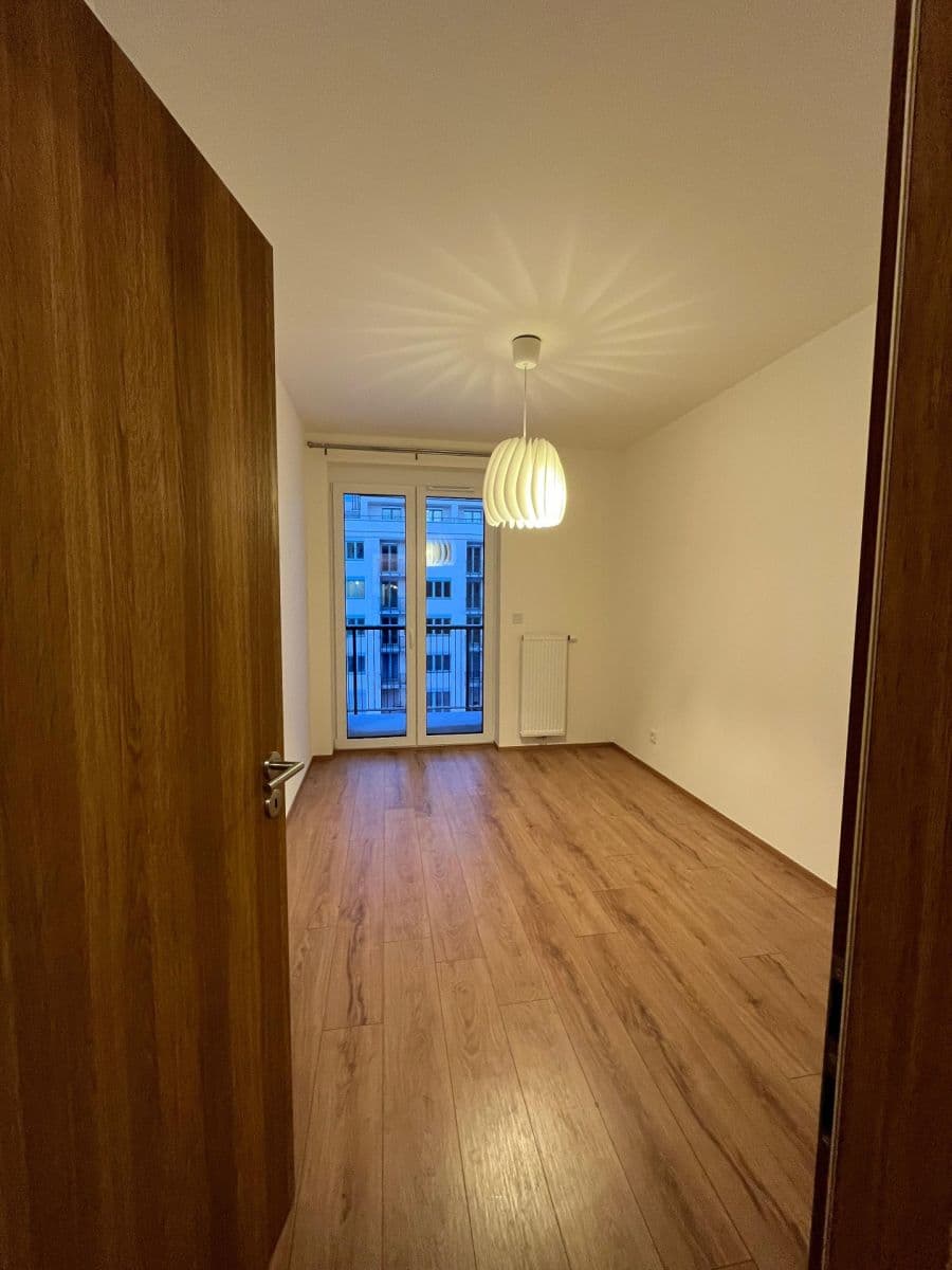 Pronájem bytu 2+kk 60 m², Tovární, Liberec, Liberecký kraj Pronájem bytu 2+kk 60 m², Tovární, Liberec, Liberecký kraj