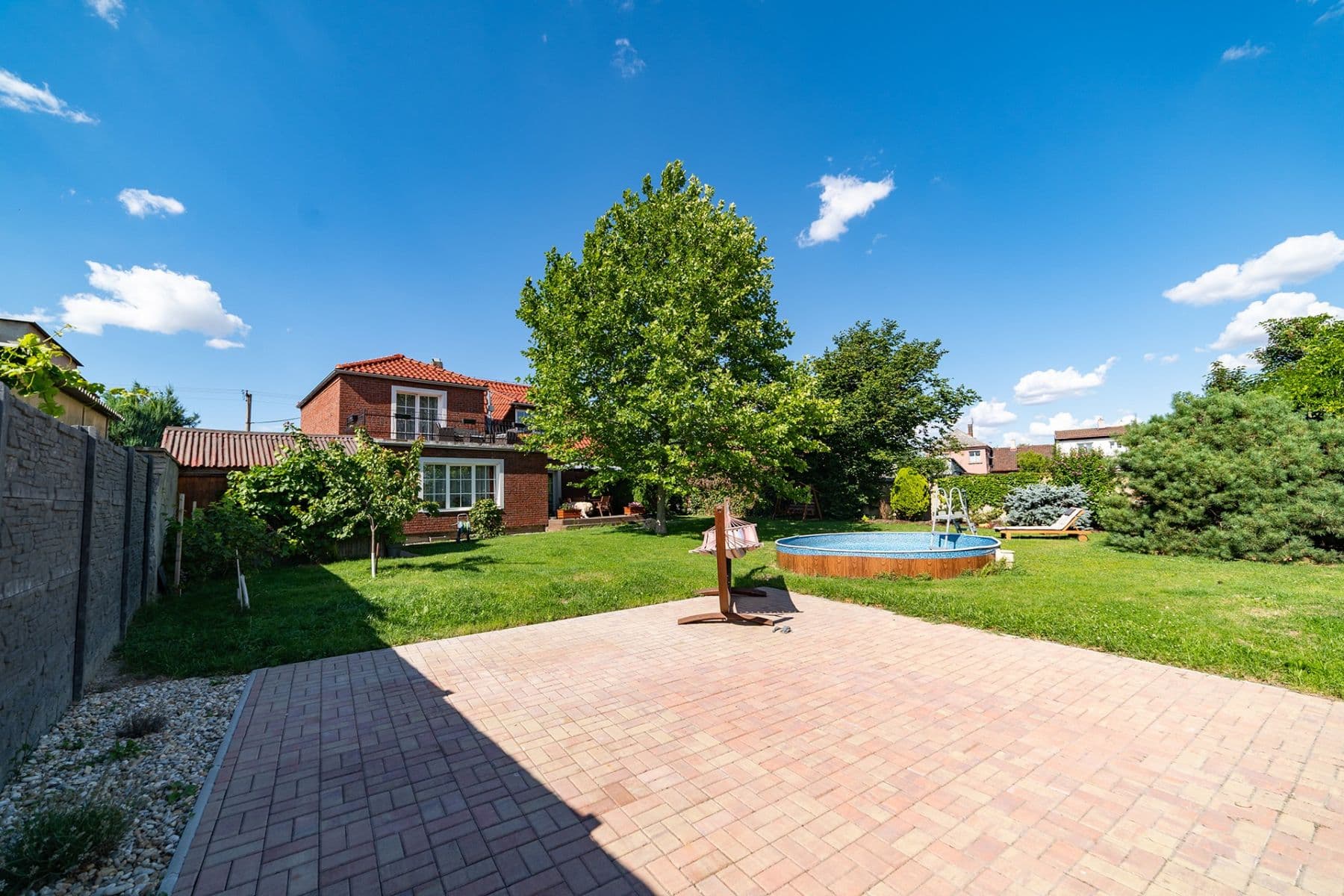 Prodej domu 156 m², pozemek 859 m², Marie Majerové, Kladno, Středočeský kraj Prodej domu 156 m², pozemek 859 m², Marie Majerové, Kladno, Středočeský kraj