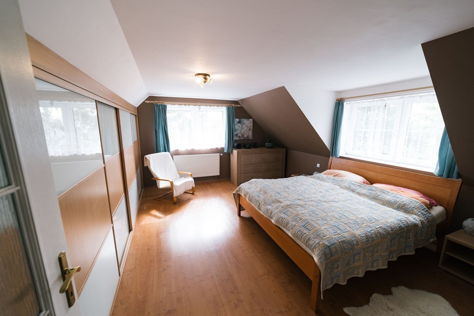 Prodej domu 156 m², pozemek 859 m², Marie Majerové, Kladno, Středočeský kraj Prodej domu 156 m², pozemek 859 m², Marie Majerové, Kladno, Středočeský kraj