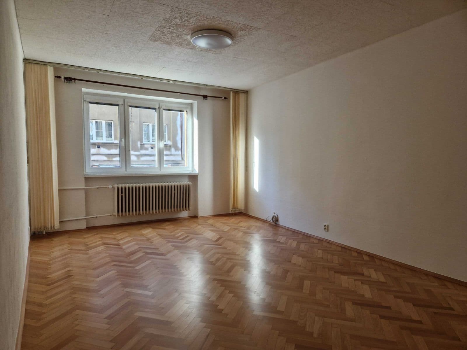 Pronájem bytu 2+1 58 m², Podolská, Praha, Praha Pronájem bytu 2+1 58 m², Podolská, Praha, Praha