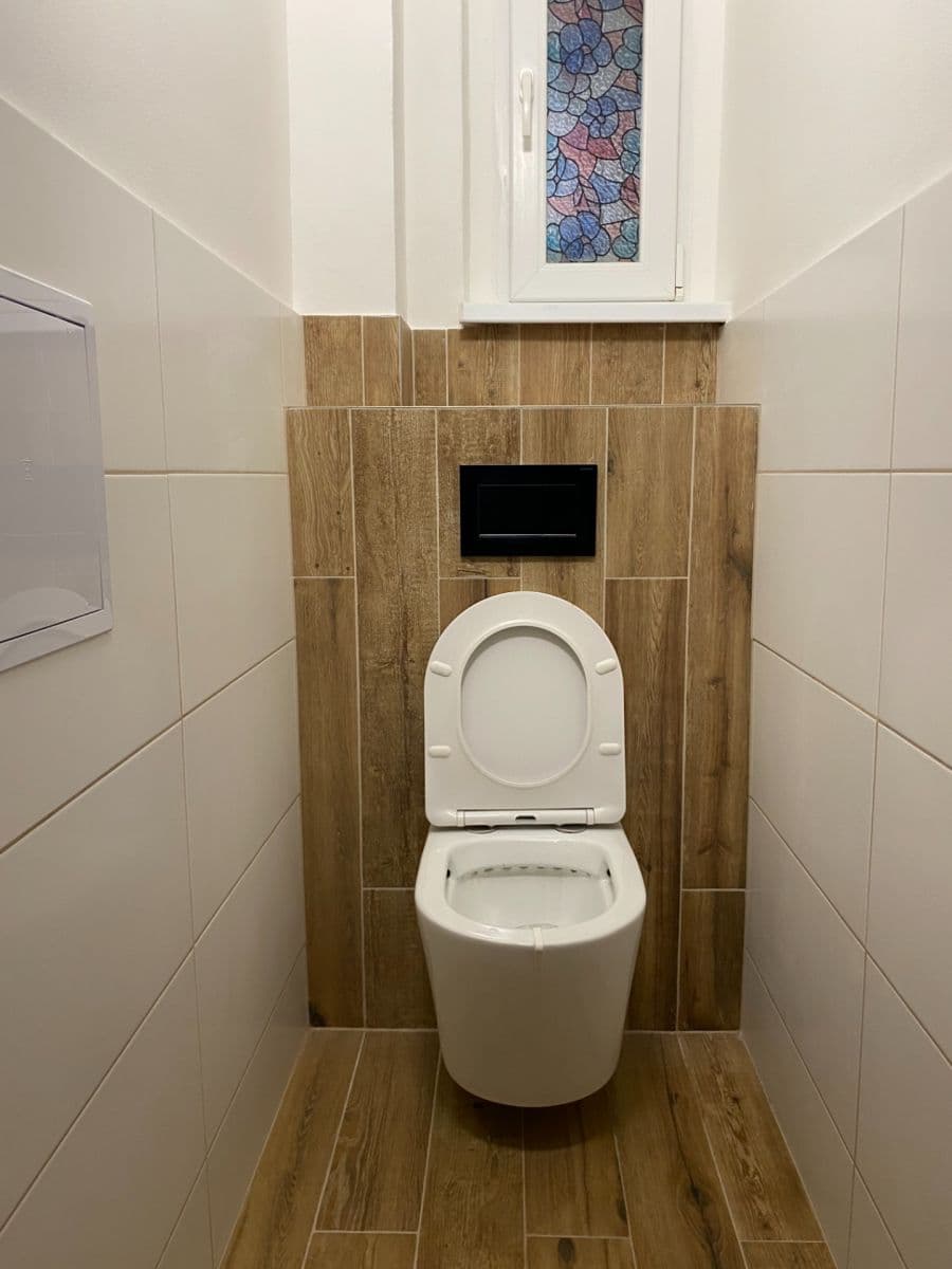 Pronájem bytu 2+kk 50 m², Svěchyňova, Chrudim, Pardubický kraj Pronájem bytu 2+kk 50 m², Svěchyňova, Chrudim, Pardubický kraj