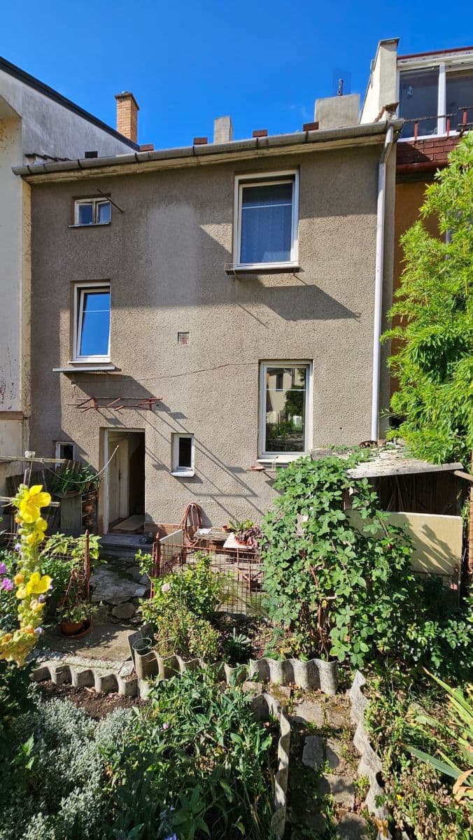 Prodej domu 103 m², pozemek 110 m², Viniční, Brno, Jihomoravský kraj Prodej domu 103 m², pozemek 110 m², Viniční, Brno, Jihomoravský kraj