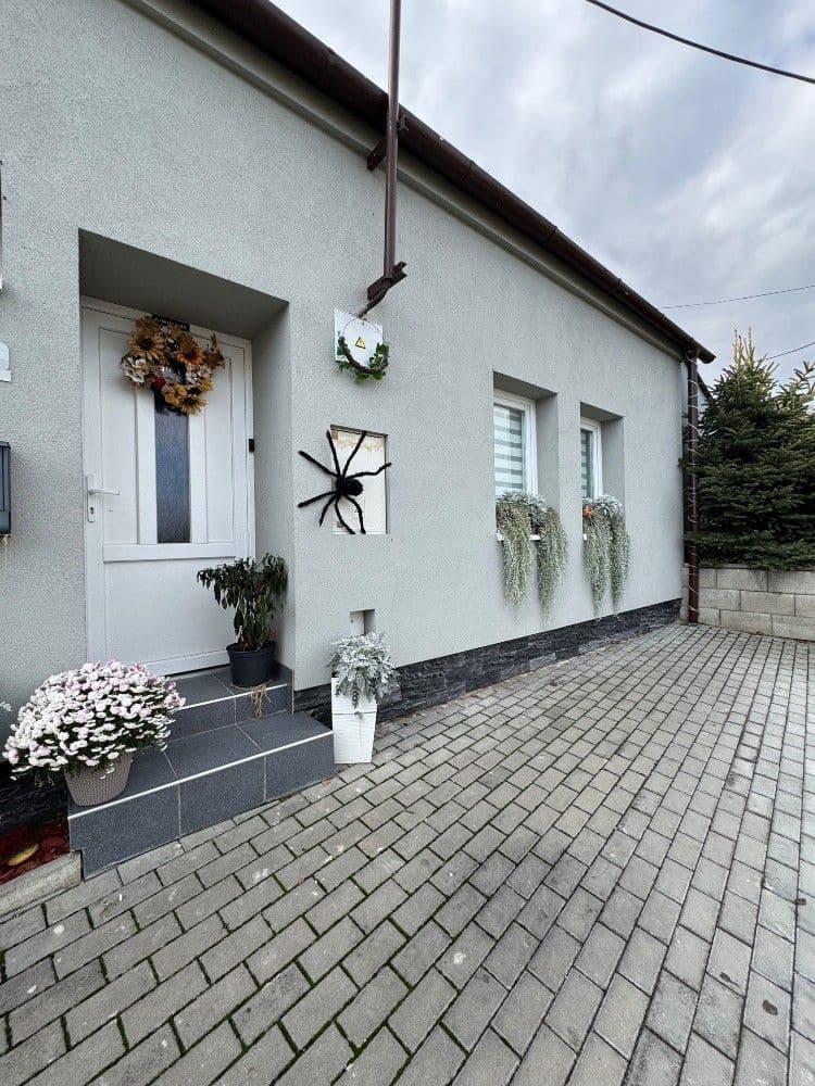 Prodej domu 140 m², pozemek 737 m², Hrušecká, Týnec, Jihomoravský kraj Prodej domu 140 m², pozemek 737 m², Hrušecká, Týnec, Jihomoravský kraj