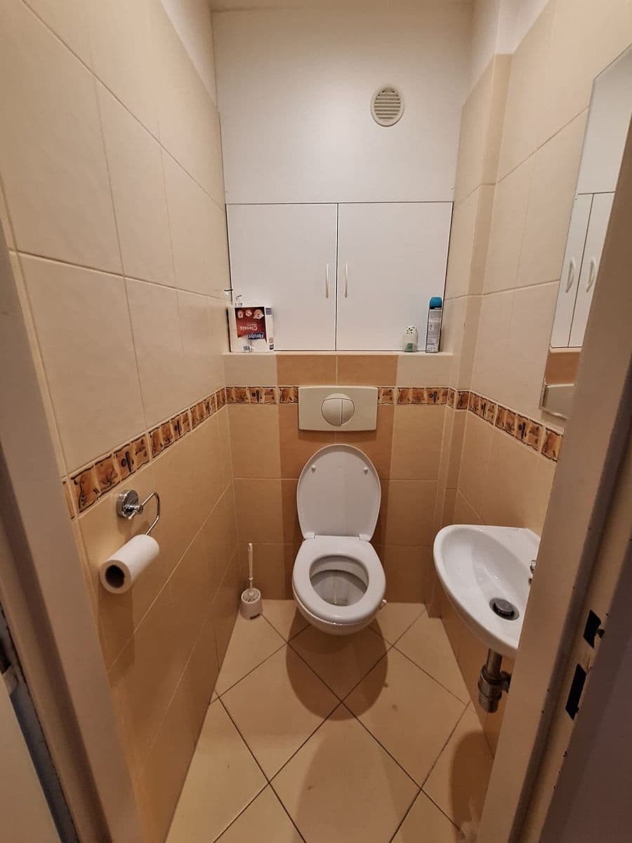 Pronájem bytu 3+1 77 m², Lonkova, Pardubice, Pardubický kraj Pronájem bytu 3+1 77 m², Lonkova, Pardubice, Pardubický kraj