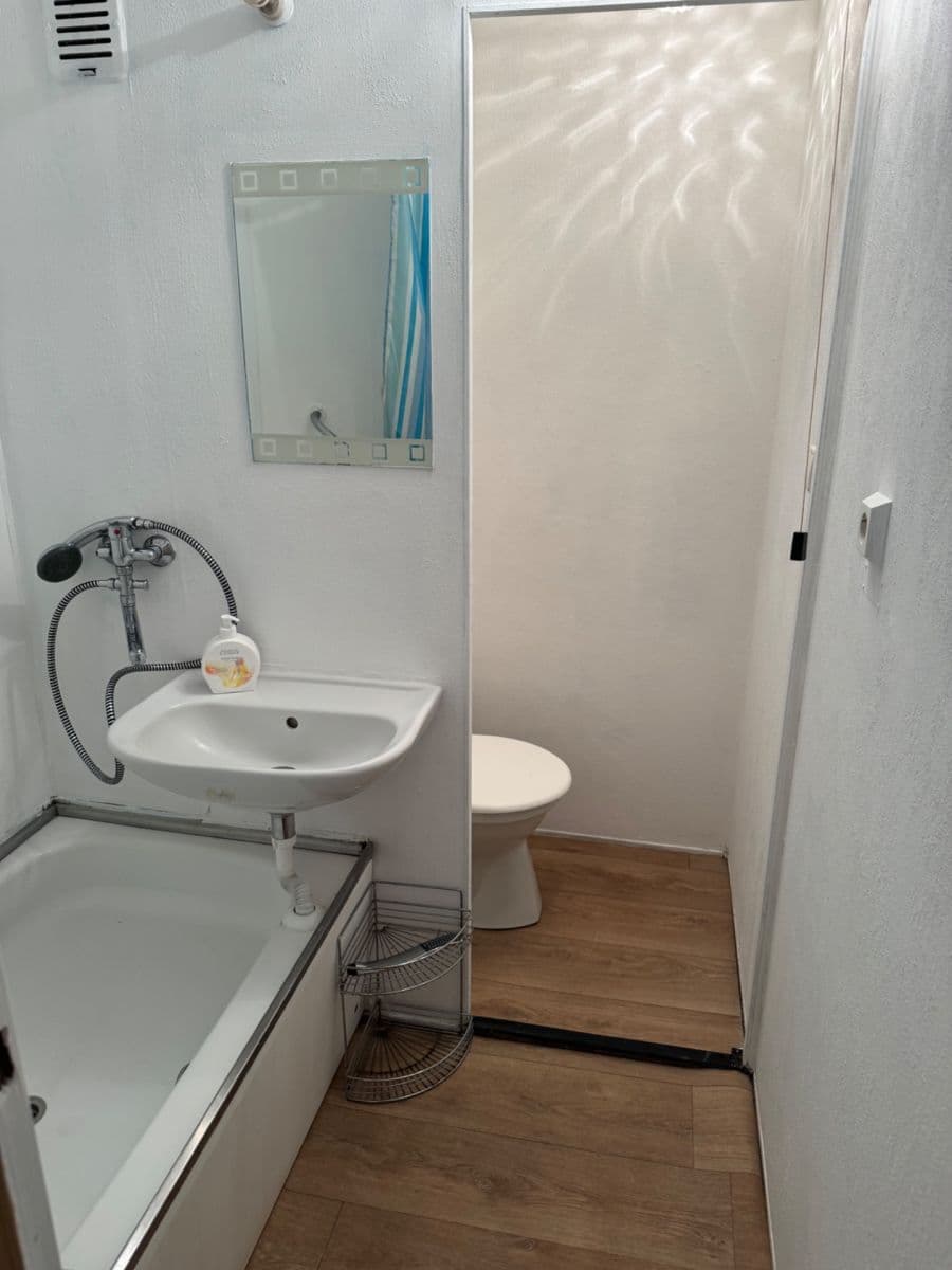 Pronájem bytu 2+kk 36 m², Sídliště, Žirovnice, Kraj Vysočina Pronájem bytu 2+kk 36 m², Sídliště, Žirovnice, Kraj Vysočina