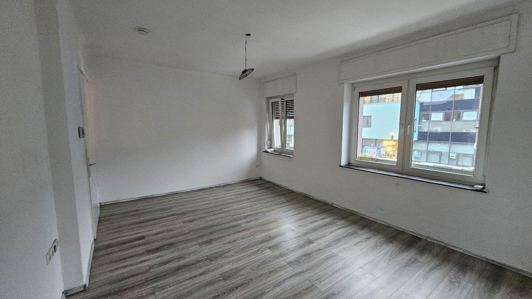 Pronájem bytu 3+1 50 m², Bahnhofstr. 48, Alsdorf, Severní Porýní-Vestfálsko Pronájem bytu 3+1 50 m², Bahnhofstr. 48, Alsdorf, Severní Porýní-Vestfálsko