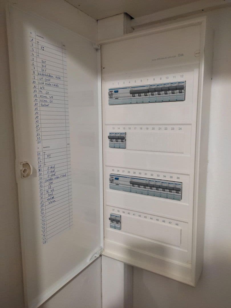 Pronájem bytu 2+1 73 m², Salzburger Straße 30, Monheim am Rhein, Severní Porýní-Vestfálsko Pronájem bytu 2+1 73 m², Salzburger Straße 30, Monheim am Rhein, Severní Porýní-Vestfálsko