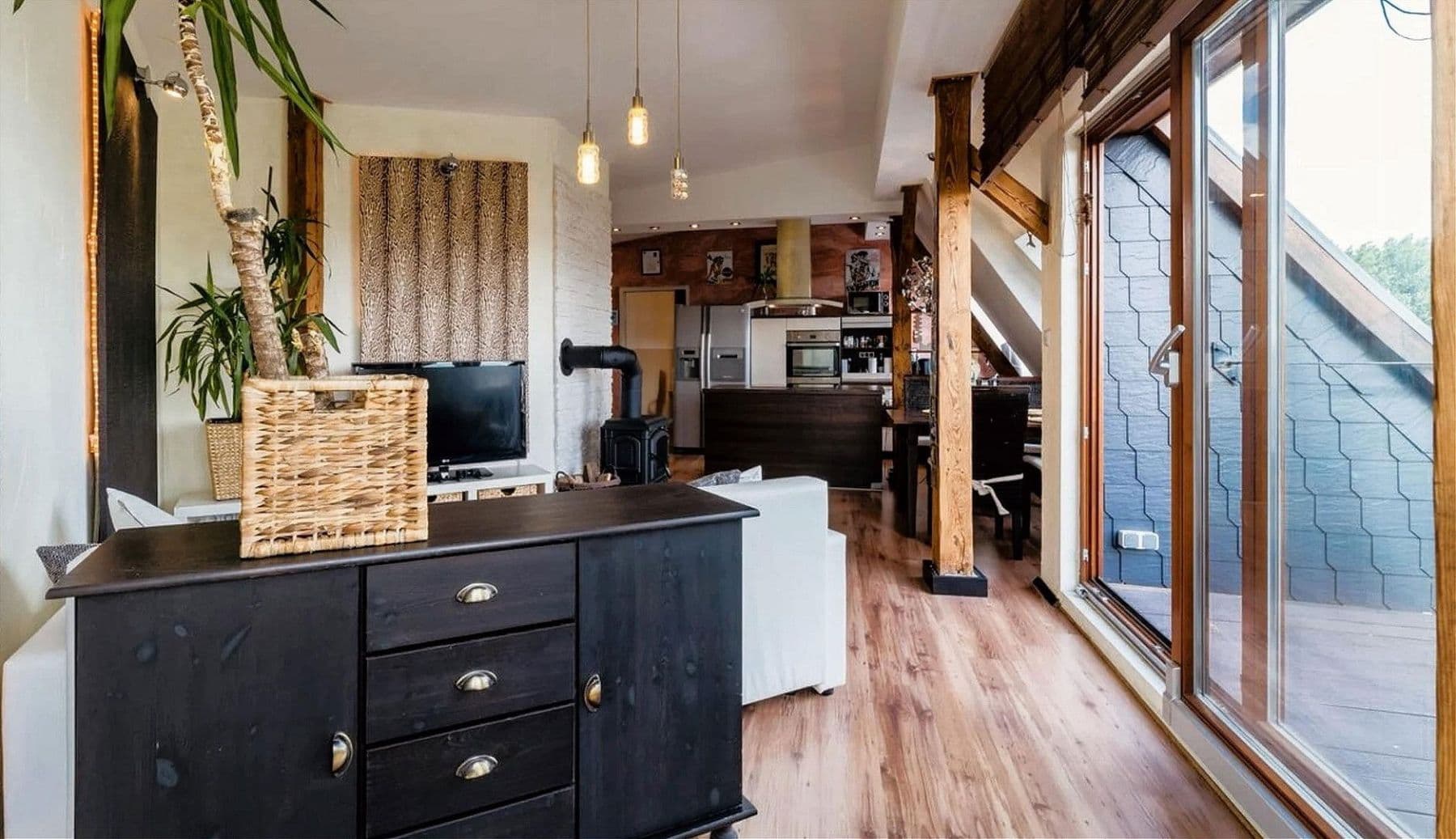 Pronájem bytu 2+1 74 m², Berlin, Berlín Pronájem bytu 2+1 74 m², Berlin, Berlín