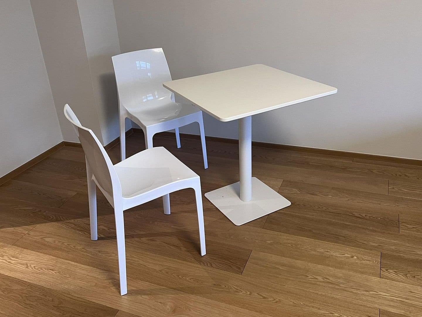 Pronájem bytu 1+1 42 m², Schellingstr., München, Bavorsko Pronájem bytu 1+1 42 m², Schellingstr., München, Bavorsko