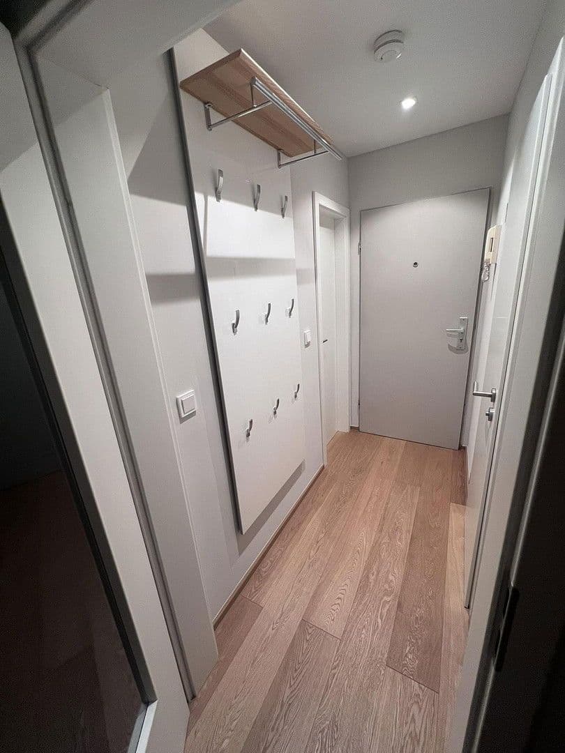 Pronájem bytu 1+1 42 m², Schellingstr., München, Bavorsko Pronájem bytu 1+1 42 m², Schellingstr., München, Bavorsko