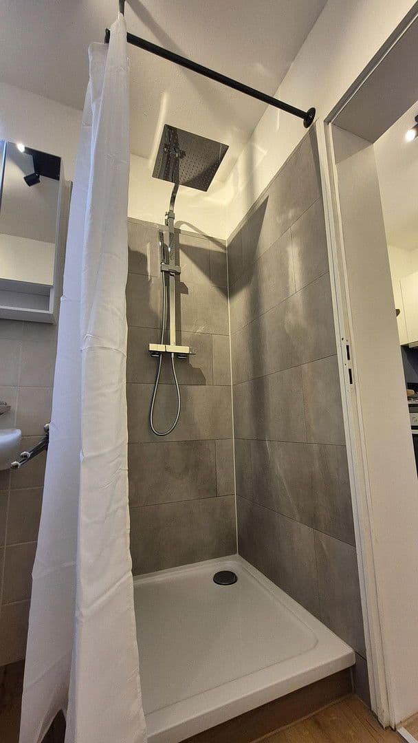 Pronájem bytu 1+1 32 m², Friedrichstraße 57, Bayreuth, Bavorsko Pronájem bytu 1+1 32 m², Friedrichstraße 57, Bayreuth, Bavorsko