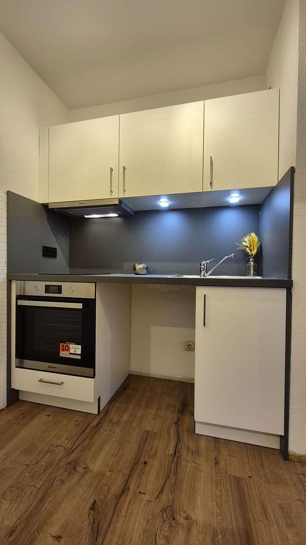 Pronájem bytu 1+1 32 m², Friedrichstraße 57, Bayreuth, Bavorsko Pronájem bytu 1+1 32 m², Friedrichstraße 57, Bayreuth, Bavorsko