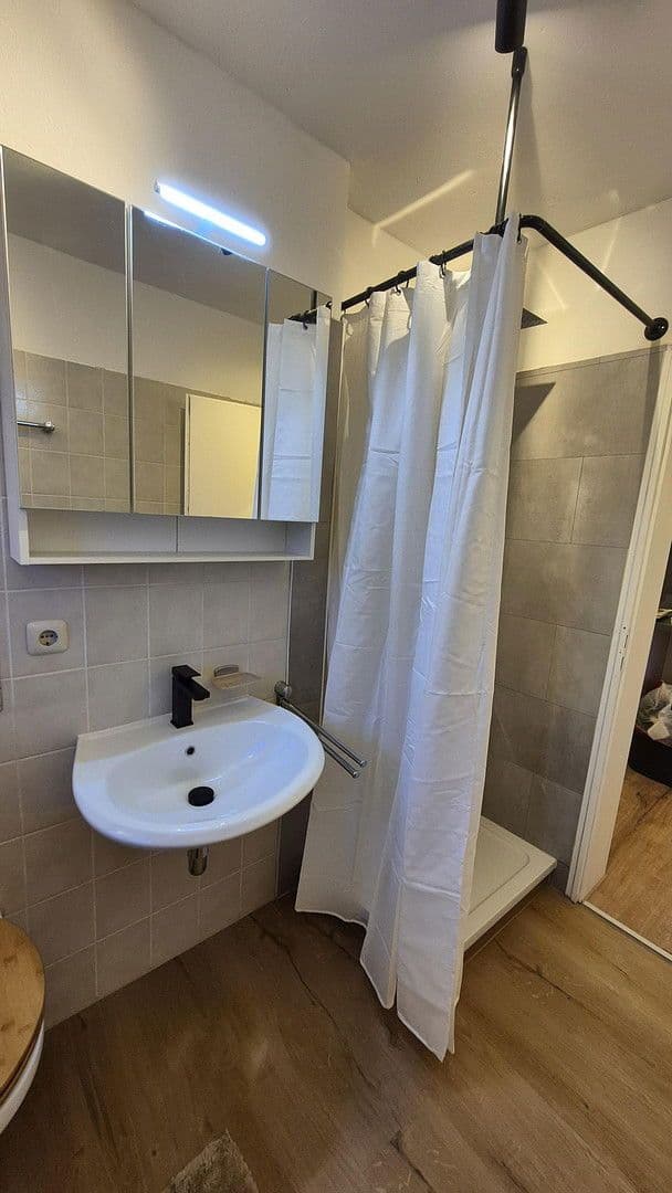 Pronájem bytu 1+1 32 m², Friedrichstraße 57, Bayreuth, Bavorsko Pronájem bytu 1+1 32 m², Friedrichstraße 57, Bayreuth, Bavorsko