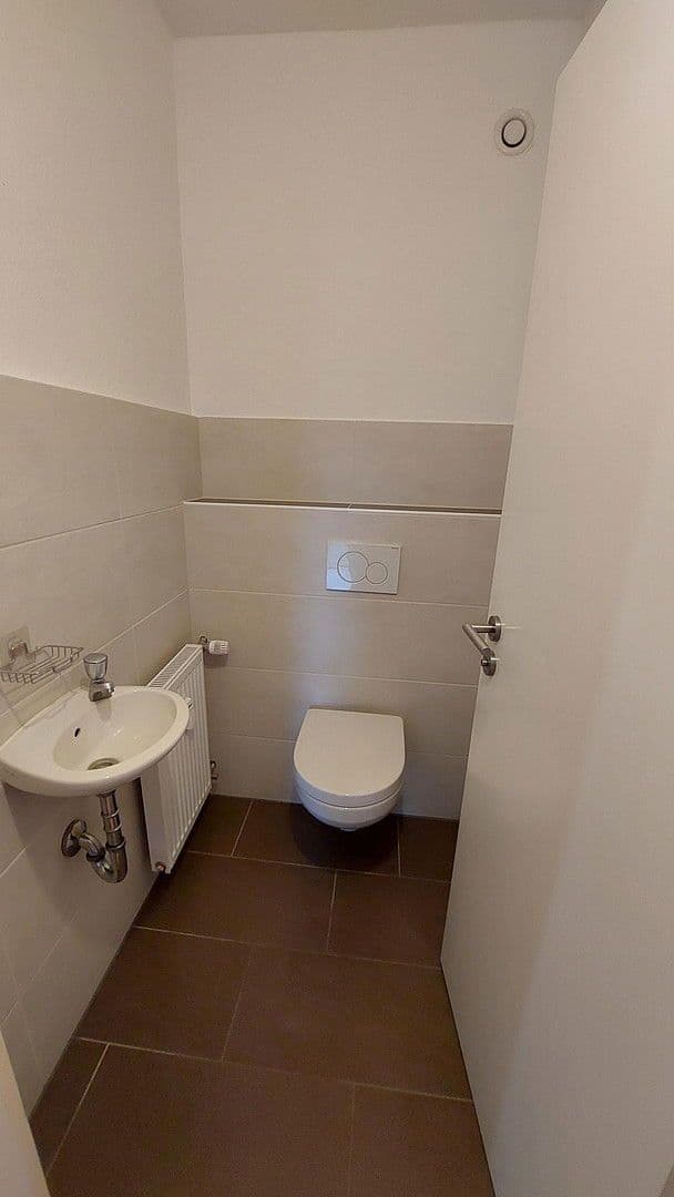 Pronájem bytu 3+1 81 m², Waldbüttelbrunn, Bavorsko Pronájem bytu 3+1 81 m², Waldbüttelbrunn, Bavorsko