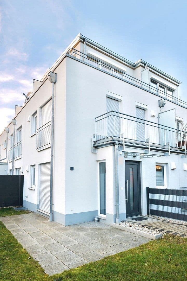 Prodej domu 94 m², pozemek 185 m², München - Waldperlach, Bavorsko Prodej domu 94 m², pozemek 185 m², München - Waldperlach, Bavorsko