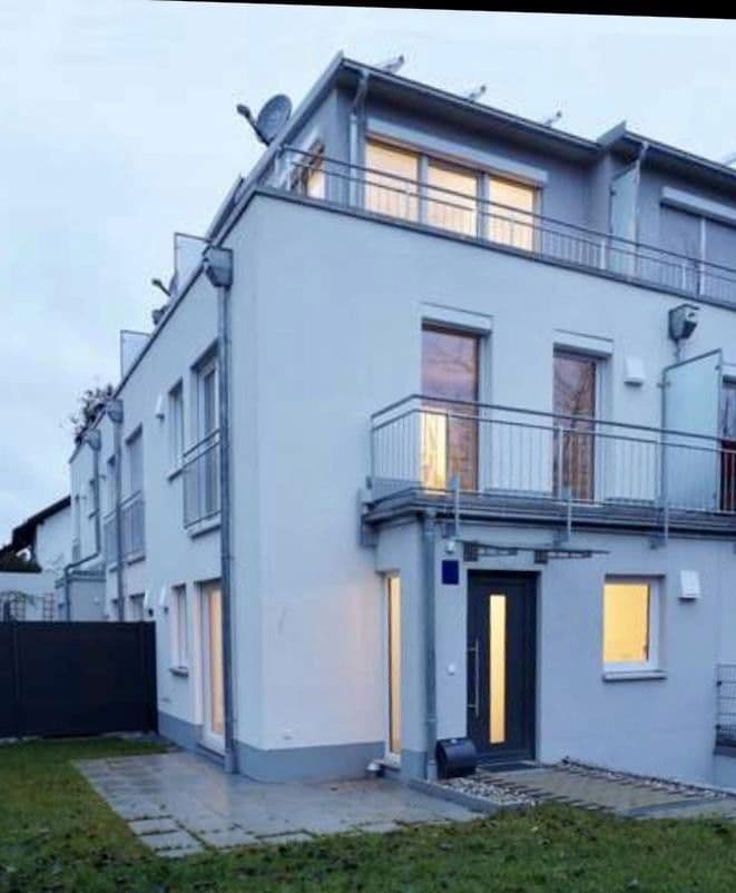 Prodej domu 94 m², pozemek 185 m², München - Waldperlach, Bavorsko Prodej domu 94 m², pozemek 185 m², München - Waldperlach, Bavorsko