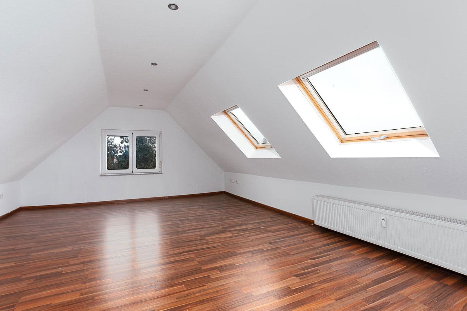 Prodej bytu 4+1 130 m², Bergheim, Severní Porýní-Vestfálsko Prodej bytu 4+1 130 m², Bergheim, Severní Porýní-Vestfálsko