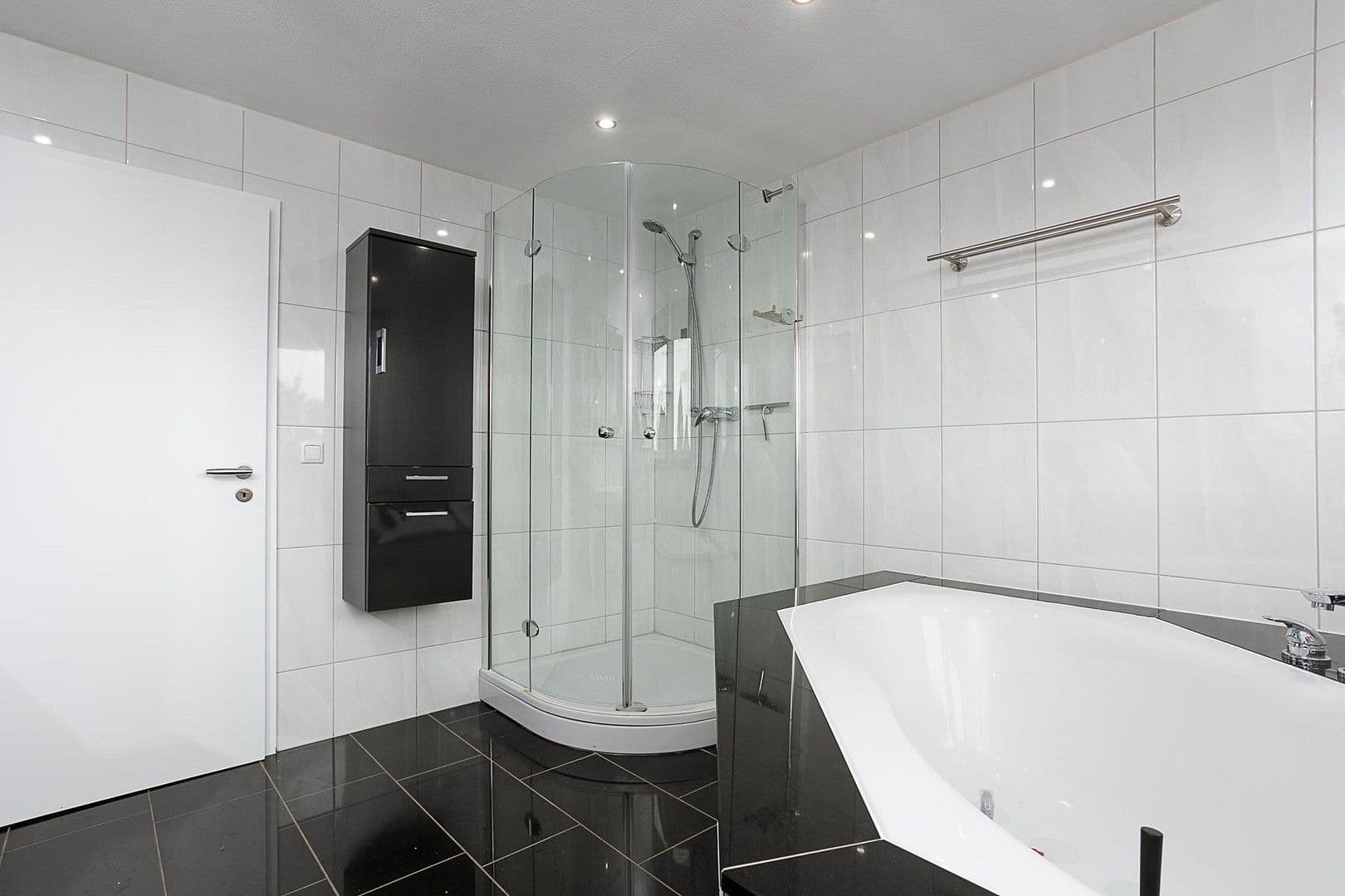 Prodej bytu 4+1 130 m², Bergheim, Severní Porýní-Vestfálsko Prodej bytu 4+1 130 m², Bergheim, Severní Porýní-Vestfálsko