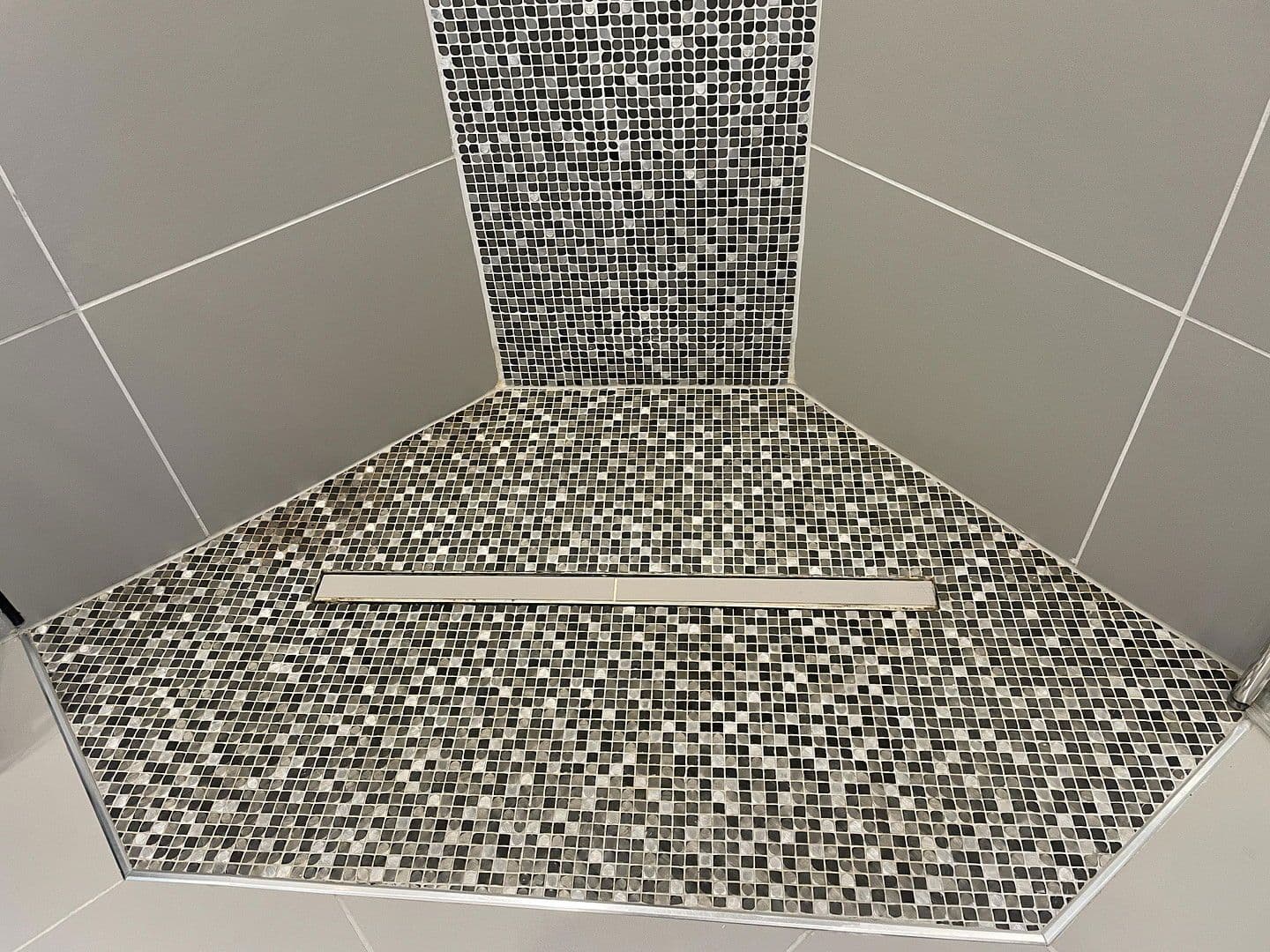 Prodej domu 750 m², pozemek 1.255 m², Hage, Dolní Sasko Prodej domu 750 m², pozemek 1.255 m², Hage, Dolní Sasko