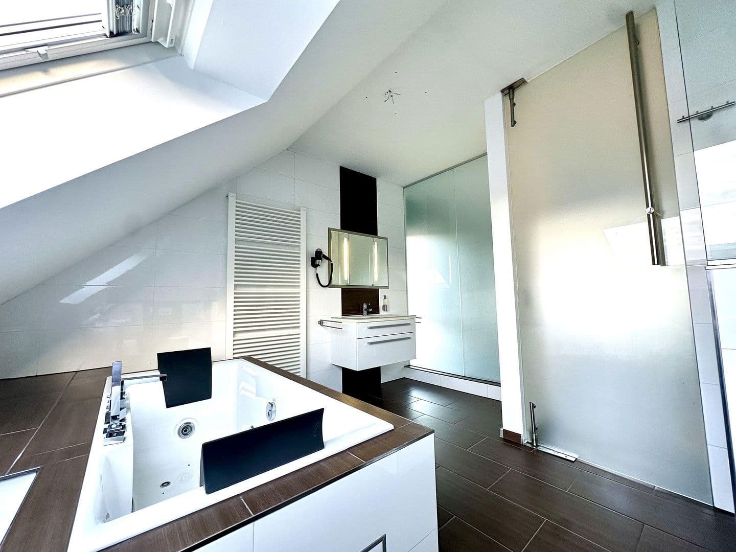 Prodej bytu 4+kk 117 m², Lorsch, Hessen Prodej bytu 4+kk 117 m², Lorsch, Hessen