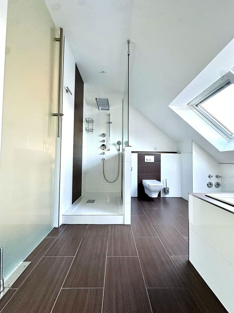 Prodej bytu 4+kk 117 m², Lorsch, Hessen Prodej bytu 4+kk 117 m², Lorsch, Hessen