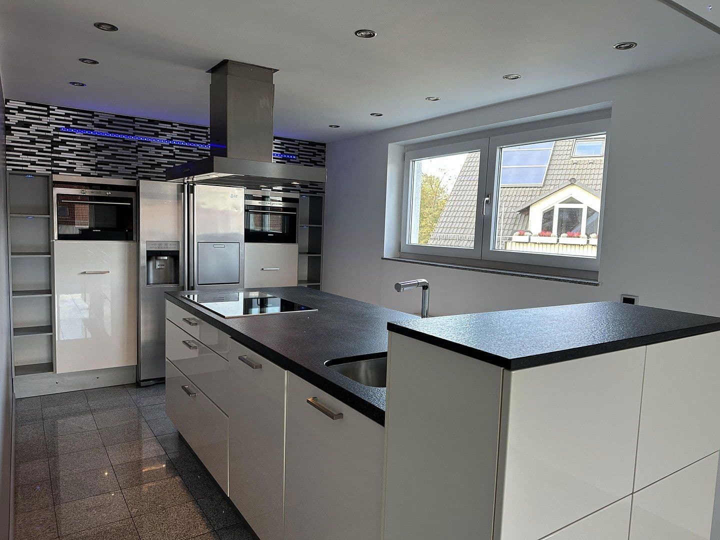 Prodej bytu 4+kk 117 m², Lorsch, Hessen Prodej bytu 4+kk 117 m², Lorsch, Hessen