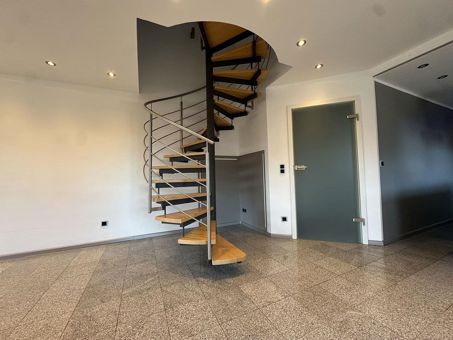 Prodej bytu 4+kk 117 m², Lorsch, Hessen Prodej bytu 4+kk 117 m², Lorsch, Hessen