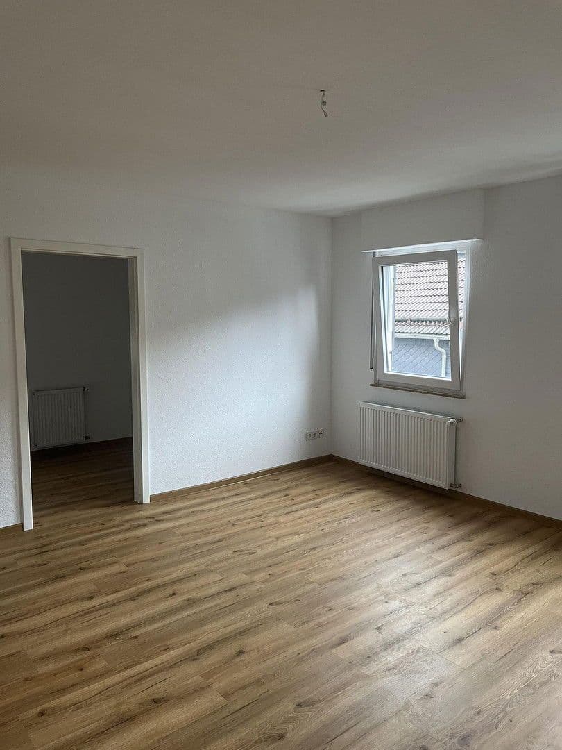 Pronájem bytu 1+1 35 m², Freudenberg, Severní Porýní-Vestfálsko Pronájem bytu 1+1 35 m², Freudenberg, Severní Porýní-Vestfálsko