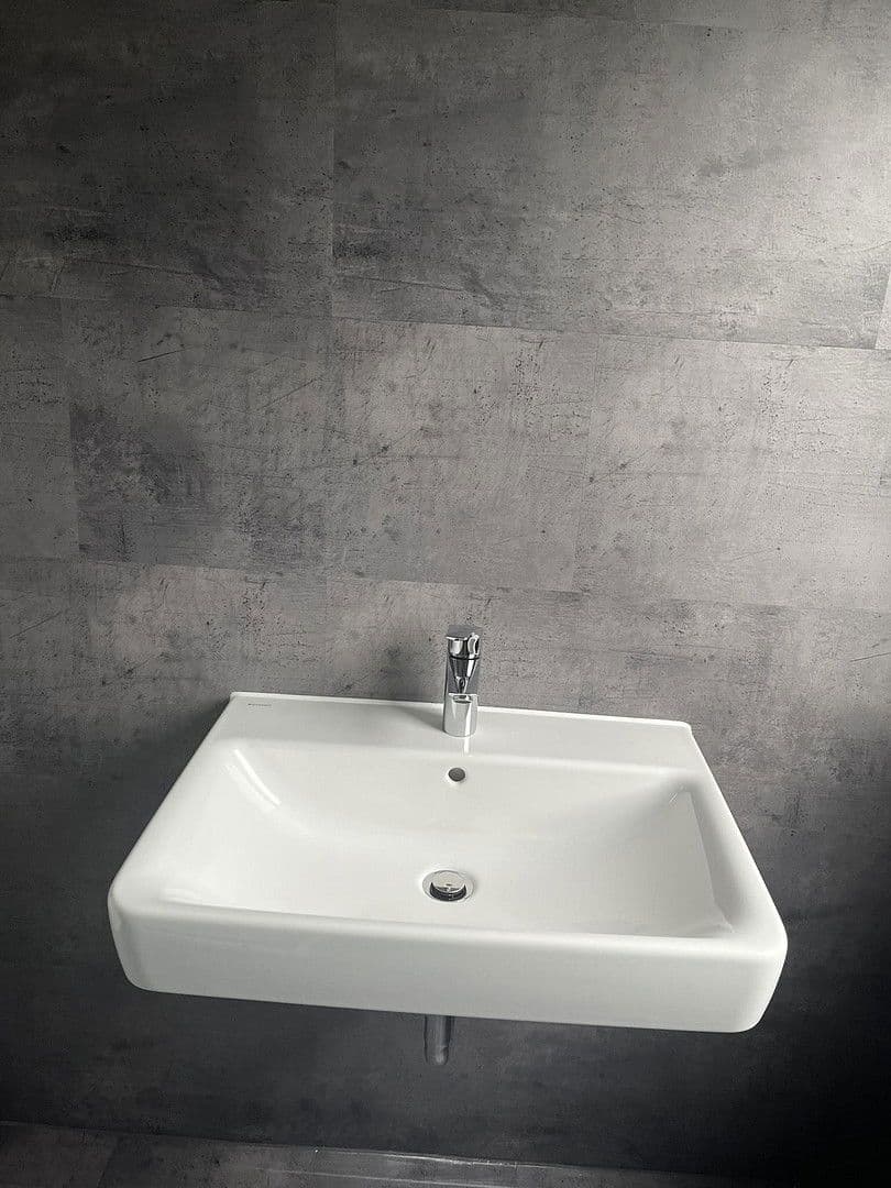 Pronájem bytu 1+1 35 m², Freudenberg, Severní Porýní-Vestfálsko Pronájem bytu 1+1 35 m², Freudenberg, Severní Porýní-Vestfálsko