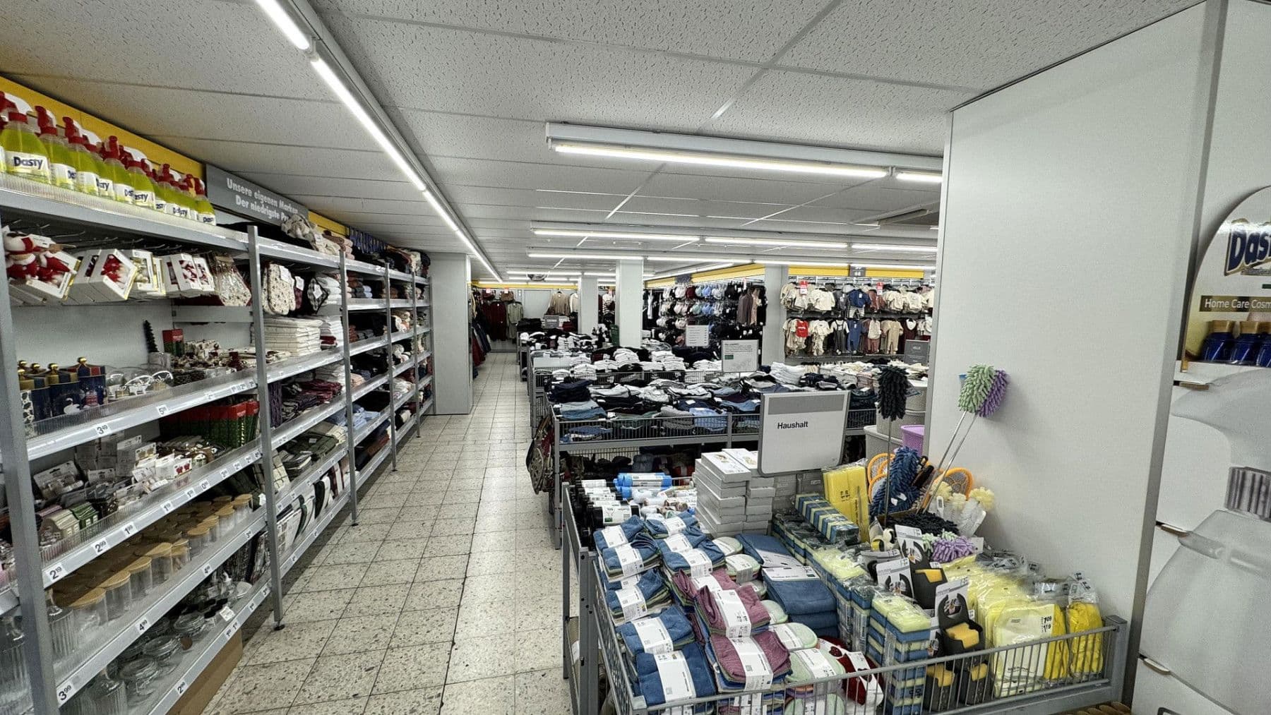 Pronájem nebytového prostoru 287 m², Ehrenfeld Stadtbezirk 4, Bergisch Gladbach, Severní Porýní-Vestfálsko Pronájem nebytového prostoru 287 m², Ehrenfeld Stadtbezirk 4, Bergisch Gladbach, Severní Porýní-Vestfálsko