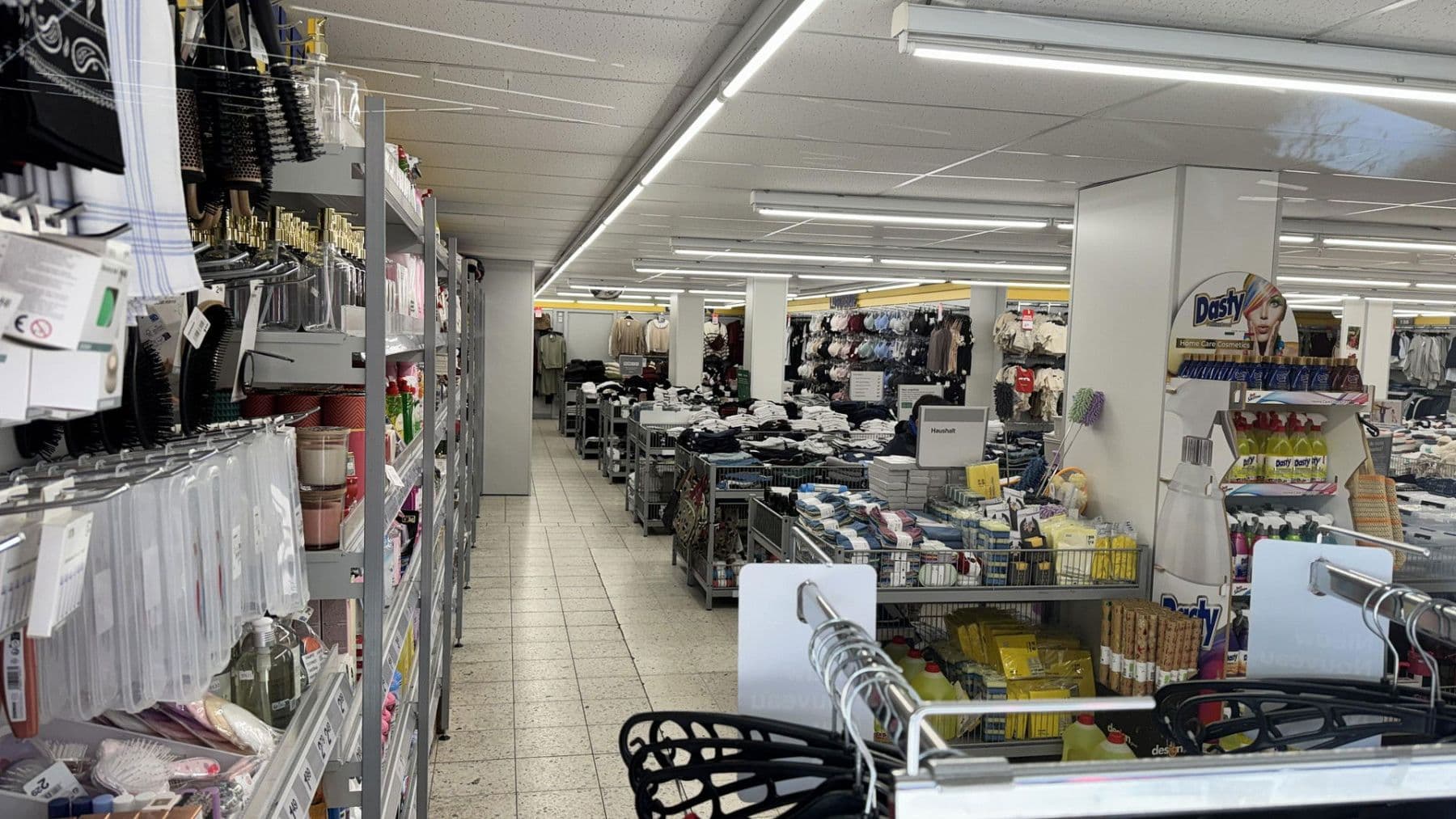 Pronájem nebytového prostoru 287 m², Ehrenfeld Stadtbezirk 4, Bergisch Gladbach, Severní Porýní-Vestfálsko Pronájem nebytového prostoru 287 m², Ehrenfeld Stadtbezirk 4, Bergisch Gladbach, Severní Porýní-Vestfálsko