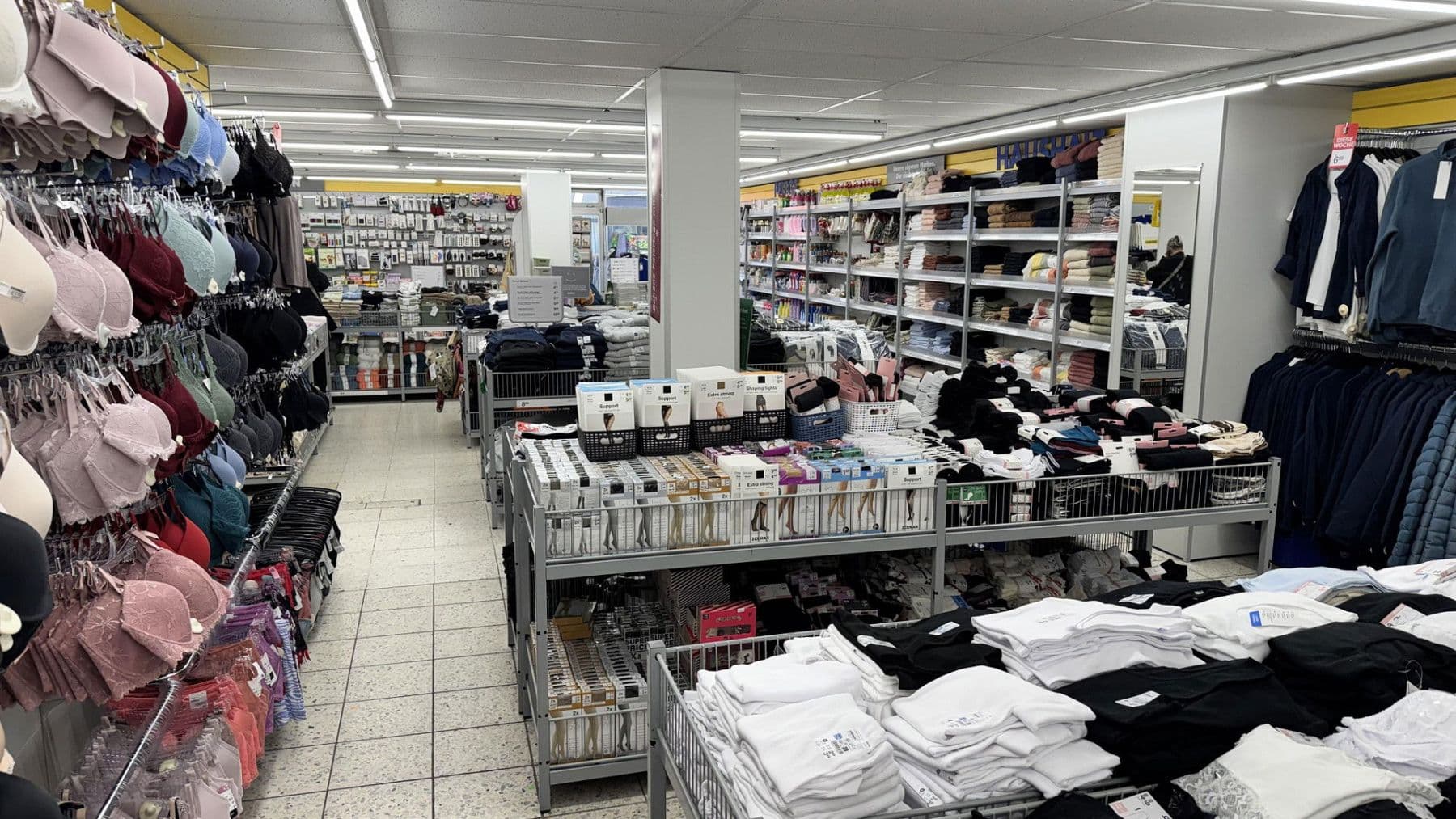 Pronájem nebytového prostoru 287 m², Ehrenfeld Stadtbezirk 4, Bergisch Gladbach, Severní Porýní-Vestfálsko Pronájem nebytového prostoru 287 m², Ehrenfeld Stadtbezirk 4, Bergisch Gladbach, Severní Porýní-Vestfálsko