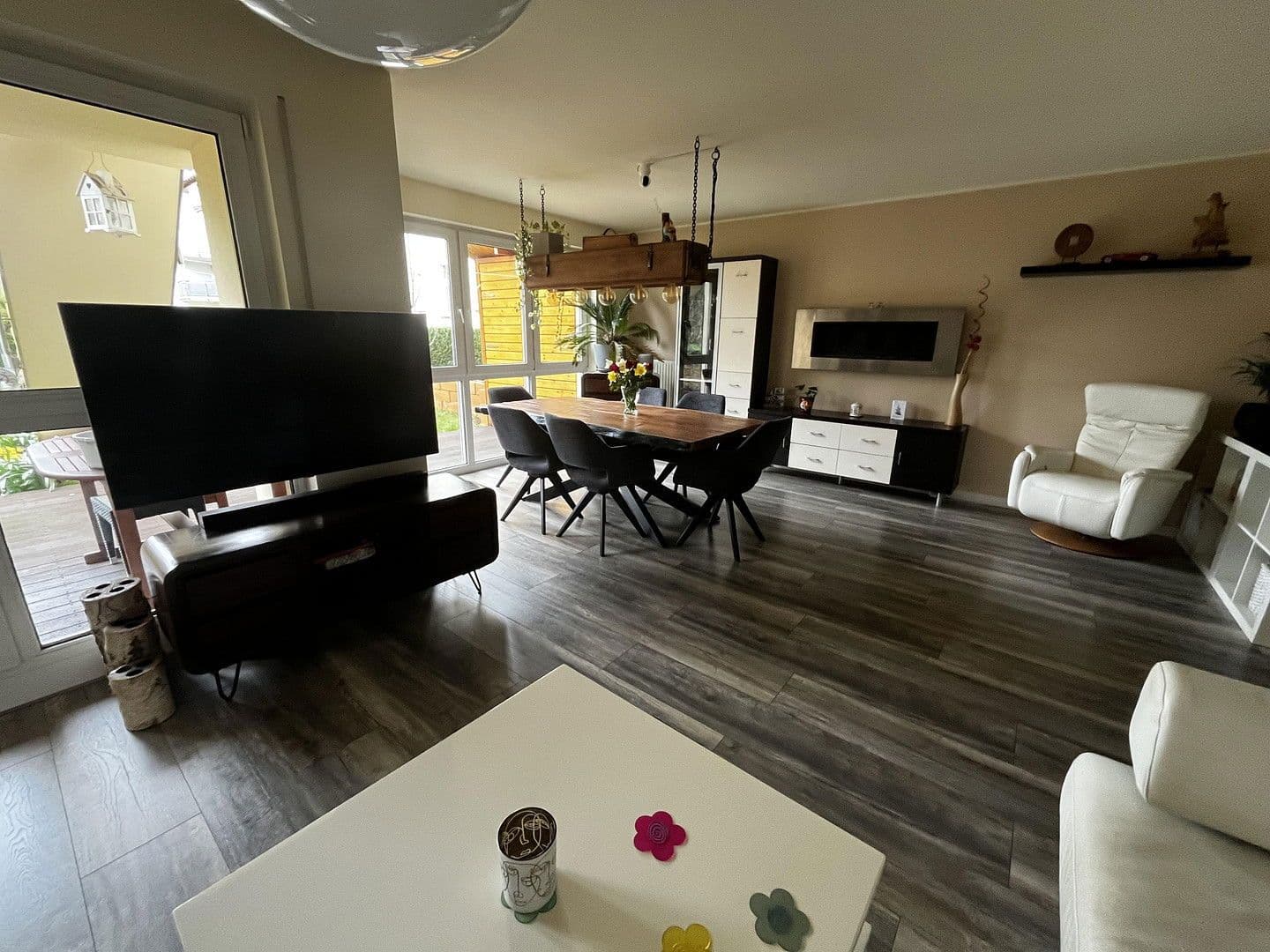 Prodej bytu 4+1 120 m², Chemnitz, Sasko Prodej bytu 4+1 120 m², Chemnitz, Sasko