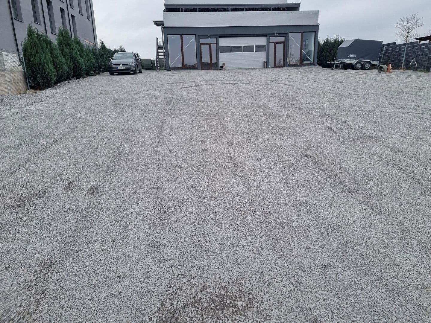 Prodej nebytového prostoru 1.496 m², Leingarten, Bádensko-Württembersko Prodej nebytového prostoru 1.496 m², Leingarten, Bádensko-Württembersko