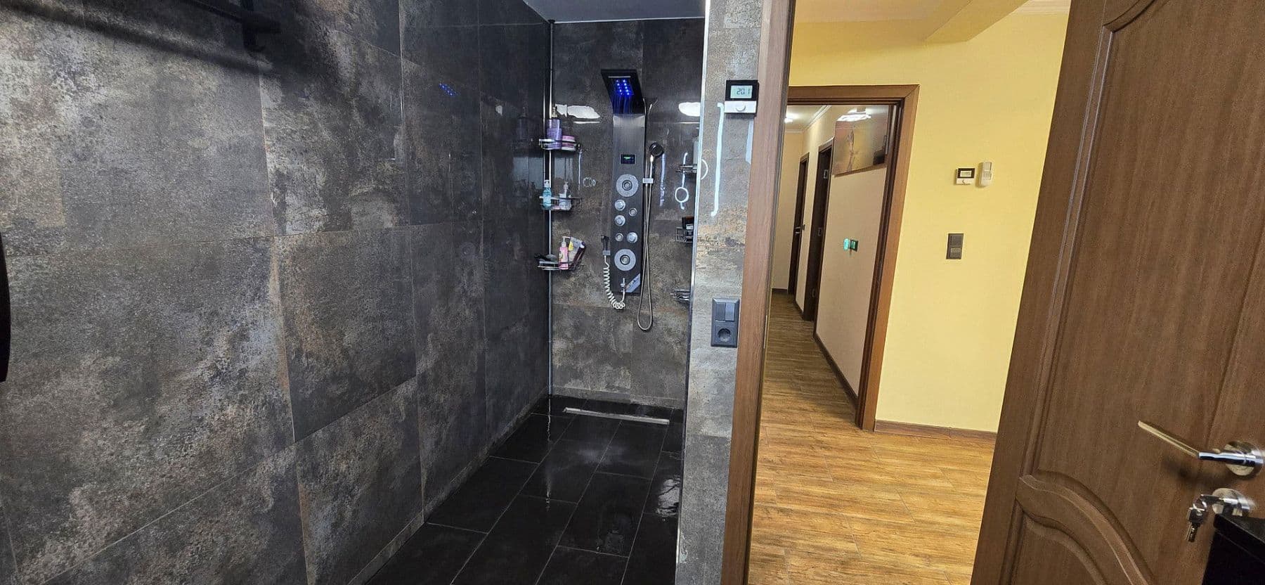 Prodej nebytového prostoru 1.496 m², Leingarten, Bádensko-Württembersko Prodej nebytového prostoru 1.496 m², Leingarten, Bádensko-Württembersko