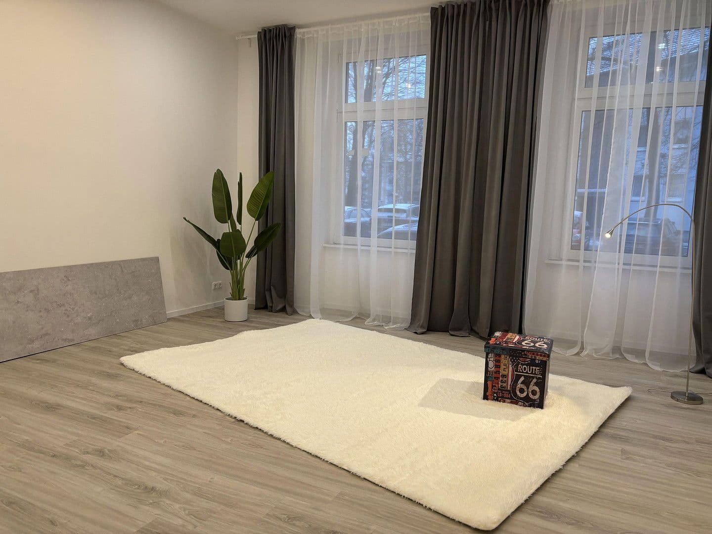 Pronájem bytu 3+1 70 m², Röhrenstraße 1, Düsseldorf, Severní Porýní-Vestfálsko Pronájem bytu 3+1 70 m², Röhrenstraße 1, Düsseldorf, Severní Porýní-Vestfálsko