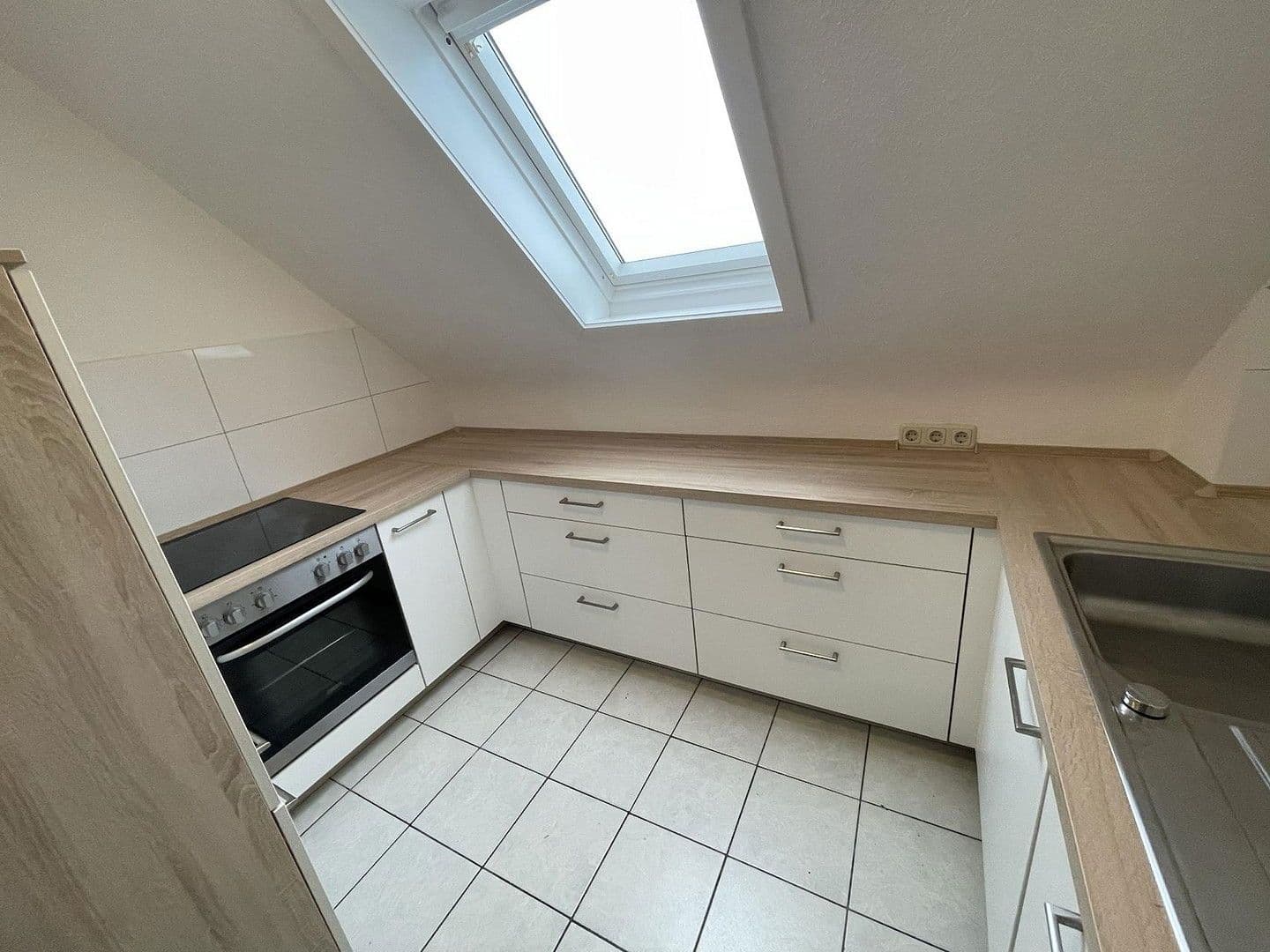 Pronájem bytu 3+1 57 m², Anne-Frank-Straße 2a, Mülheim an der Ruhr, Severní Porýní-Vestfálsko Pronájem bytu 3+1 57 m², Anne-Frank-Straße 2a, Mülheim an der Ruhr, Severní Porýní-Vestfálsko